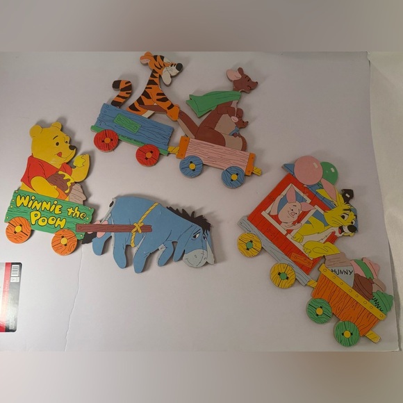 Vintage Winnie the Pooh Cardboard Wall Decor 3 Piece Train & Wagon - Picture 1 of 8